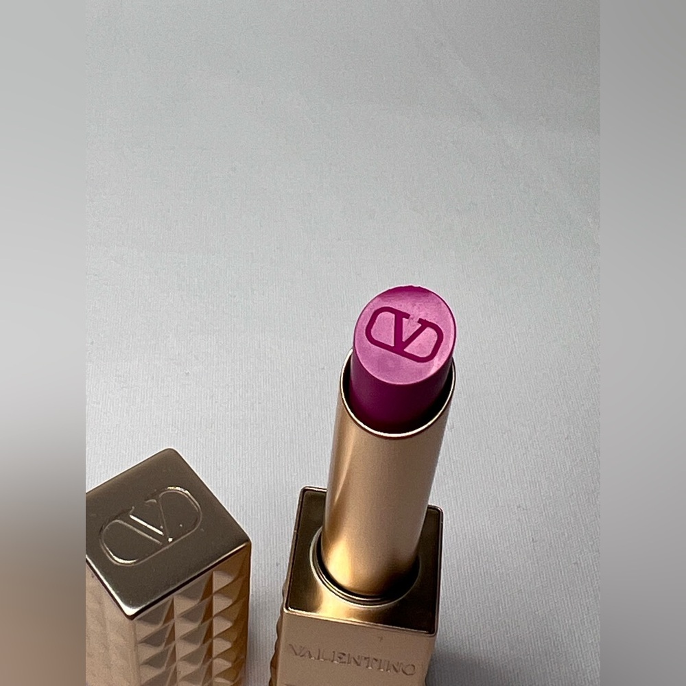 SPIKE VALENTINO BUTTERY MATTE LIP COLOR